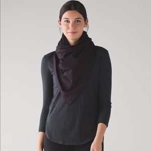 Lululemon vinyasa scarf in black cherry